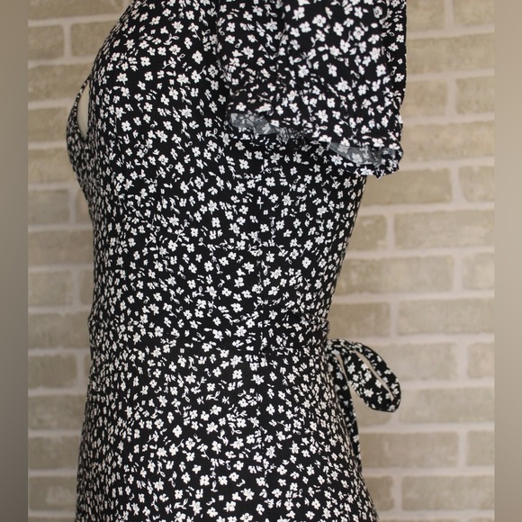 Floral dress - Picture 1 of 5